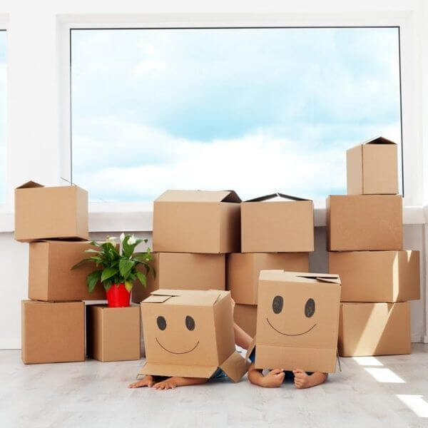 Önce Eşyaları Elinden Çıkar! : Kapak Görseli